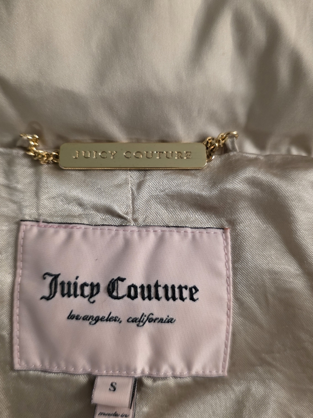 Juicy Couture Cream Quilted Puff Jacket with Gold Hardware - Picture 3 of 3